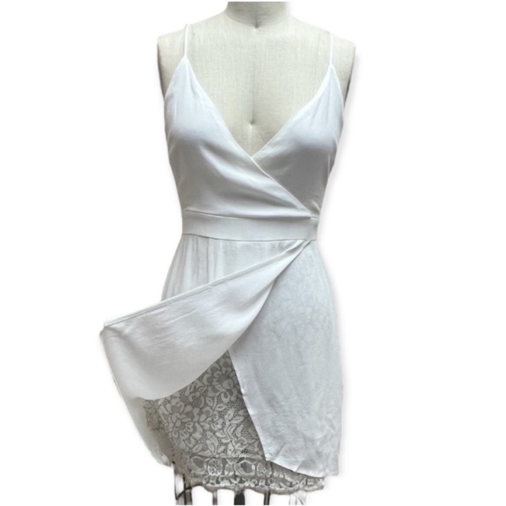 NWT Sugar Lips Lacey Romantic  Dress Size S